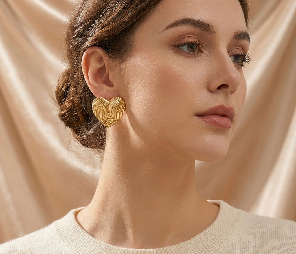 Aretes Corazon Grandes con Lineas