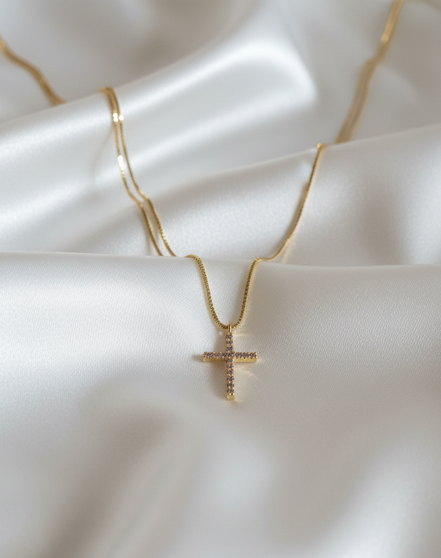 Collar Cruz Chica con Zirconia