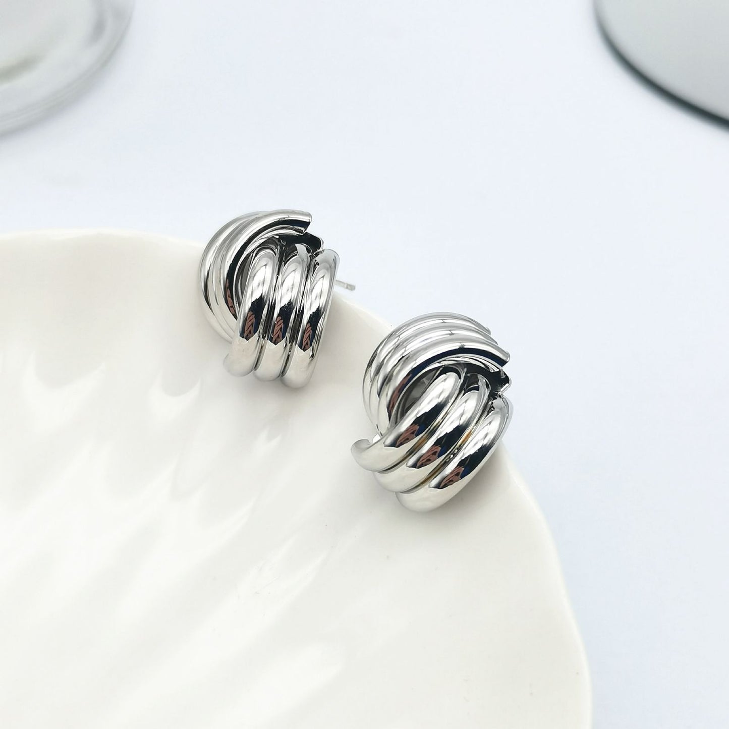 Aretes Semicirculo Amarrado