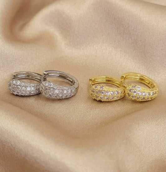 Arracadas Asimetrica Zirconia Dorada y Plateada