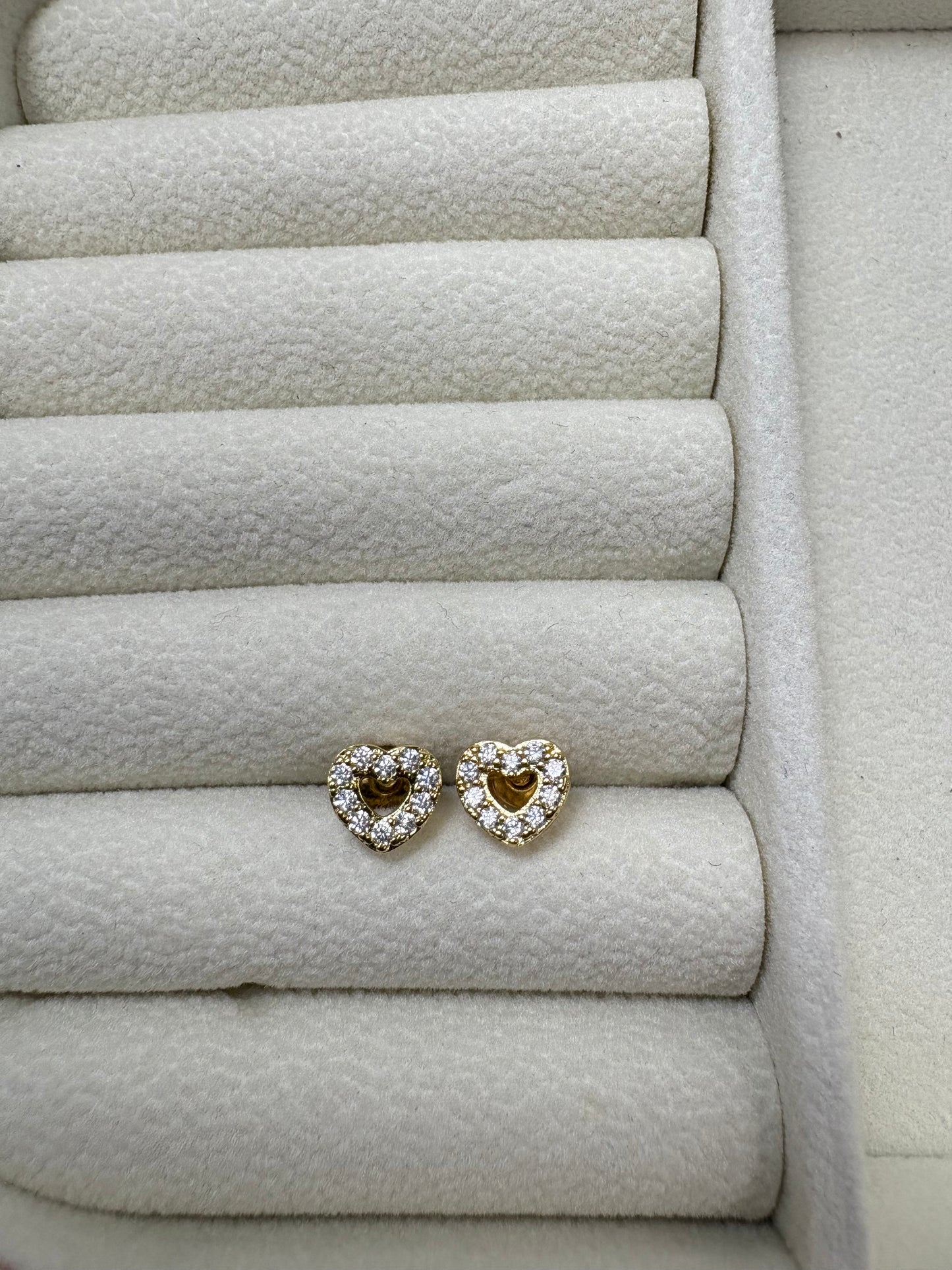 Aretes Minis Corazón y Zirconia