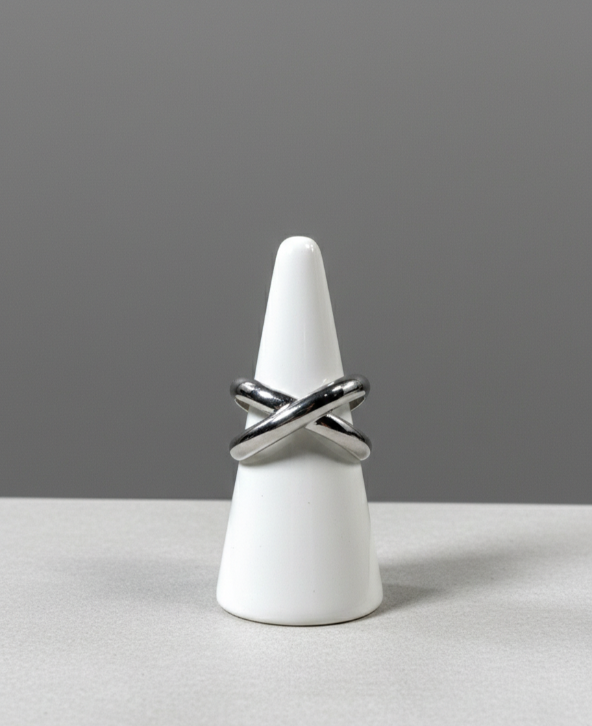 Anillo Cruz Delgado