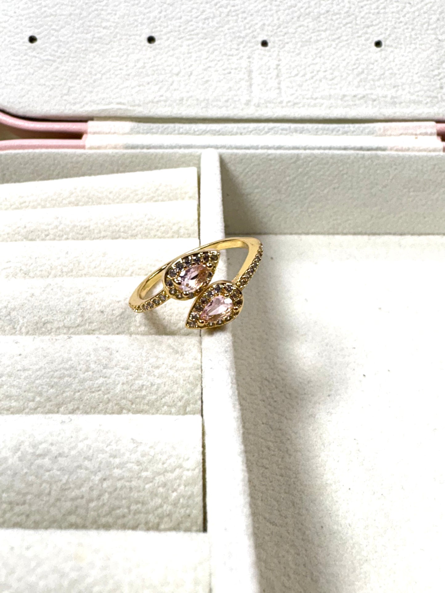 Anillo Zirconias Rosas