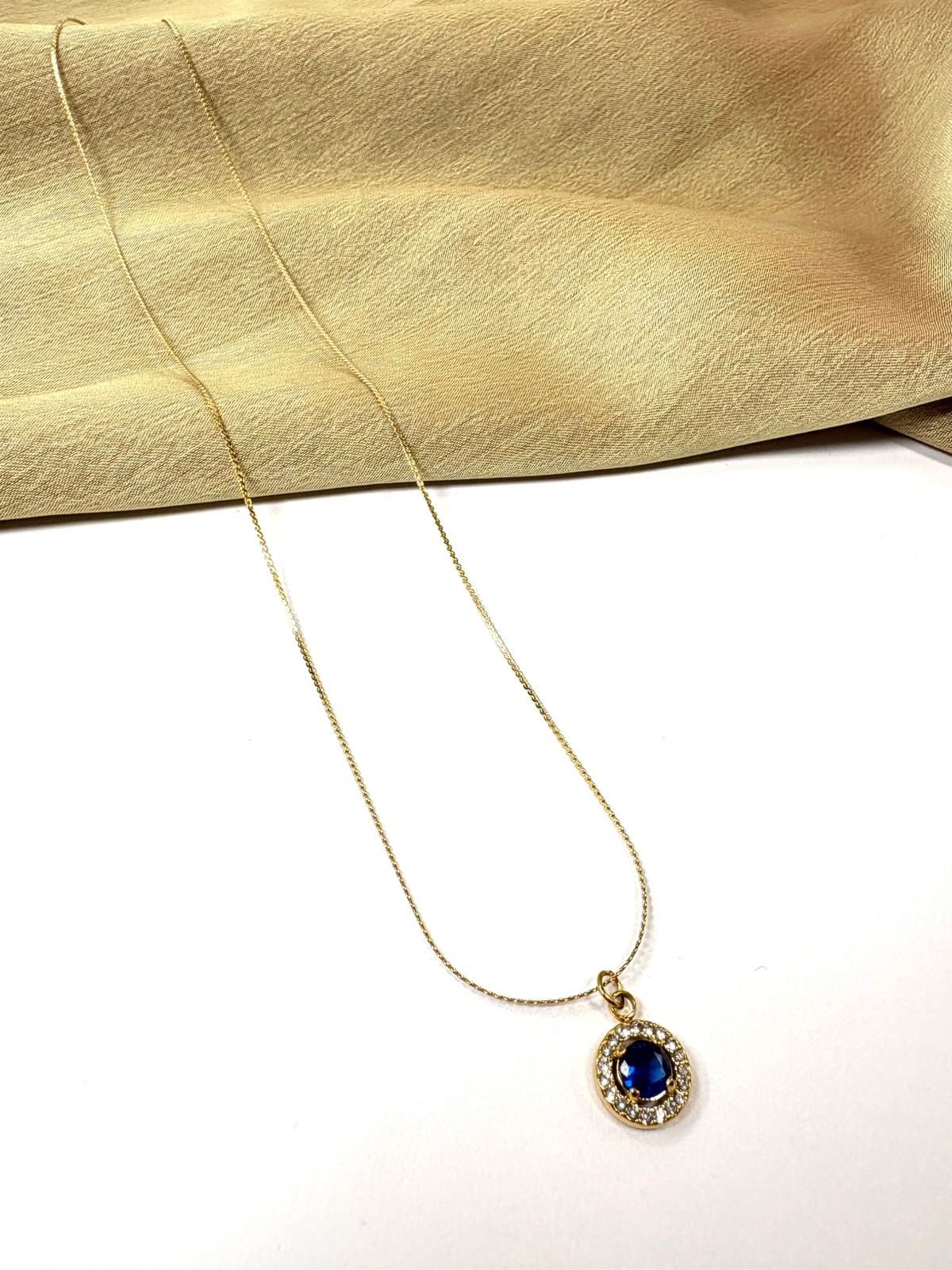 Collar Circulo de Color Zirconia