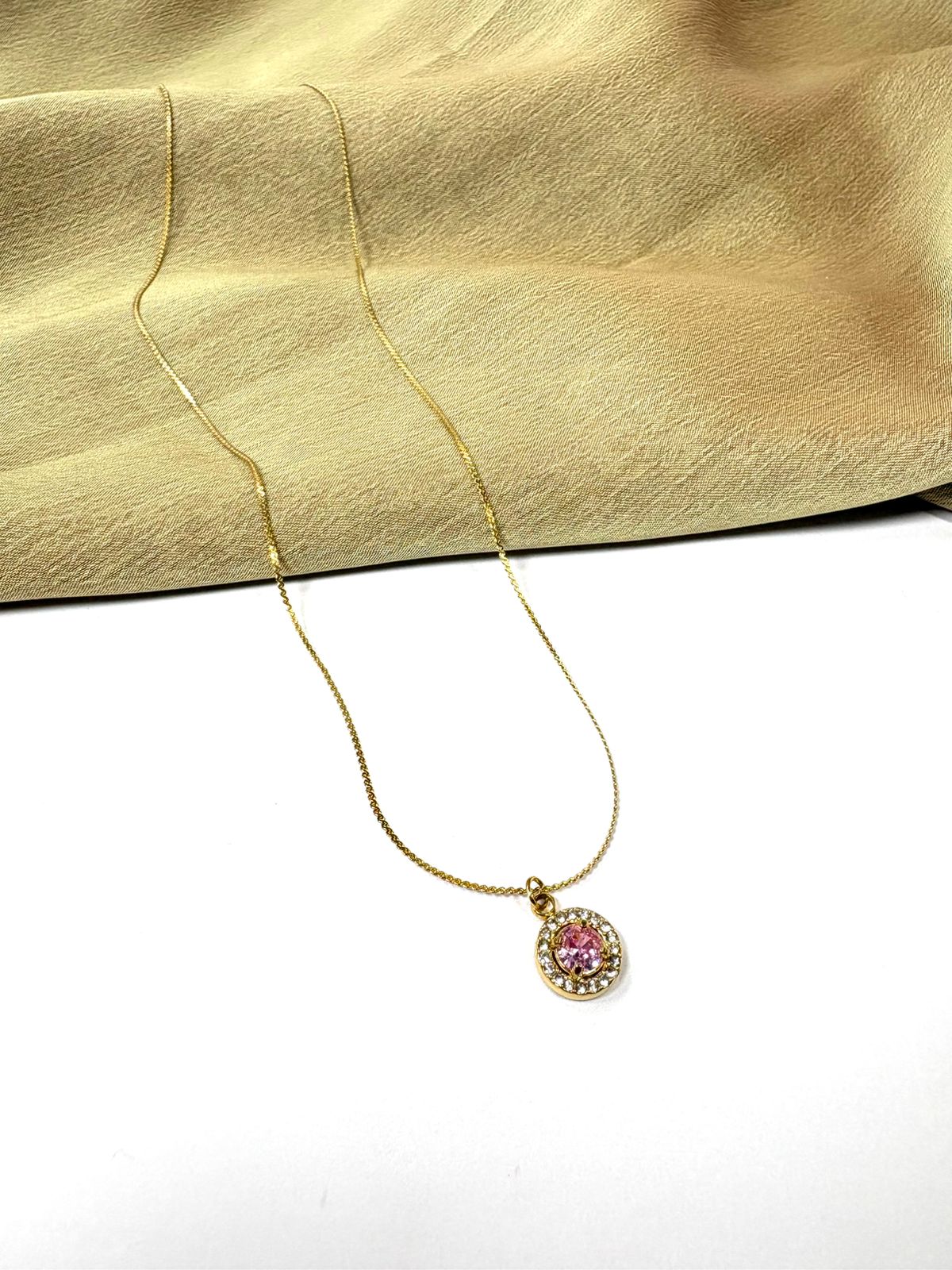 Collar Circulo de Color Zirconia