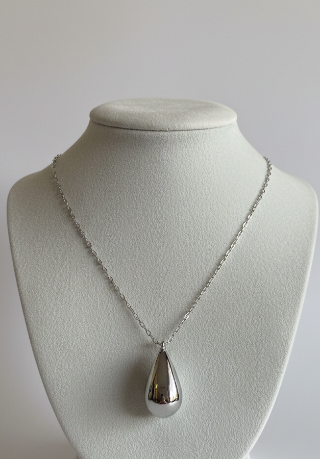 COLLAR GOTA PLATEADO