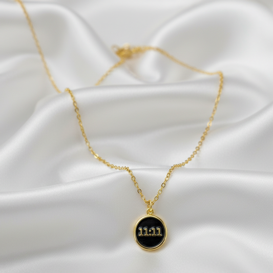 Collar 11:11 Negro Liso