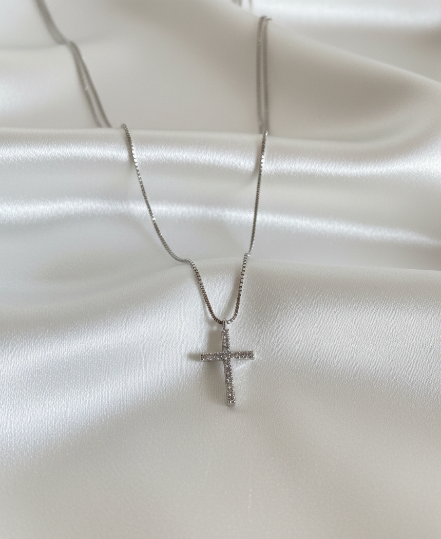 Collar Cruz Chica con Zirconia