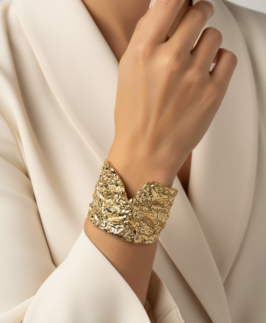 Brazalete grande dorado